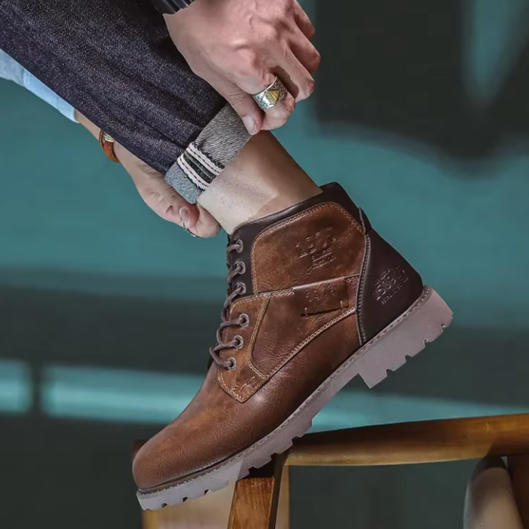 Aaron™ | Classic Vintage Leather Boots