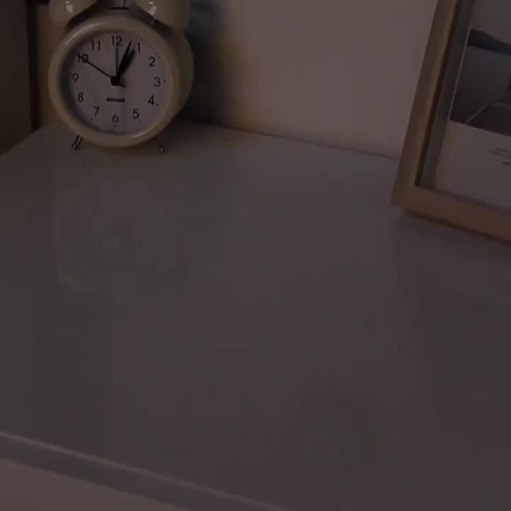 Modern LED dokunmatik gece lambası, şarj edilebilir 400mAh lityum pil, sıcak/soğuk beyaz ışık, ayarlanabilir parlaklık, yatak odası ve ev dekoru için ideal.